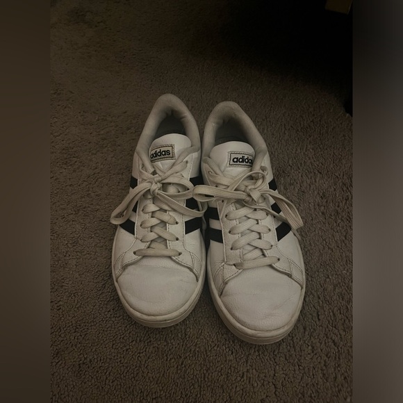 Adidas platform sneaker - Picture 3 of 4